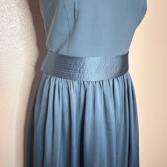 White Vera Wang V Neck Halter Gown Blue Size 12 - Picture 4 of 15